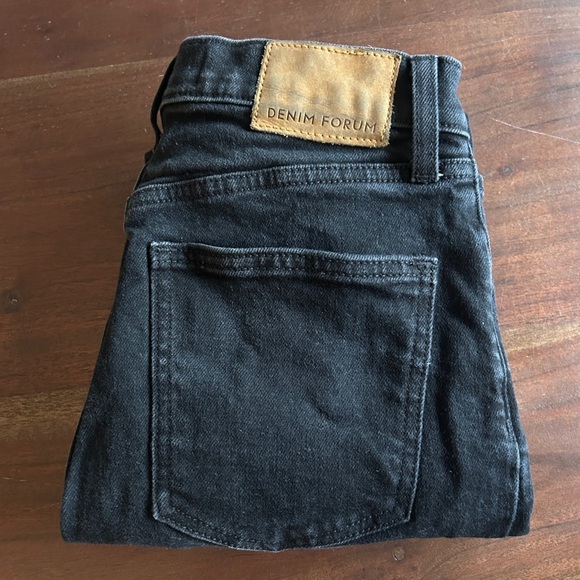 Denim Forum • The Yoko High Rise Slim • Size 24 • 28 L - Picture 9 of 9